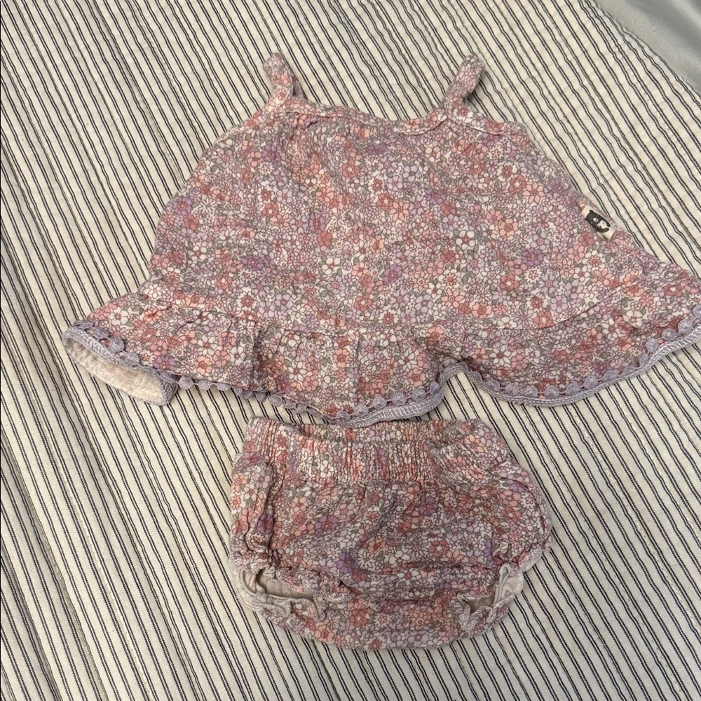 Charming Floral 0-3 month infant matching set